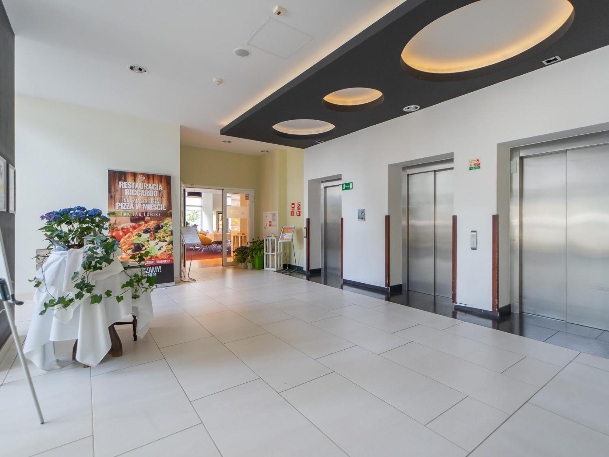 Apartamenty Prywatne W Hotelu Przy Plazy Diva Kolobrzeg Dış mekan fotoğraf