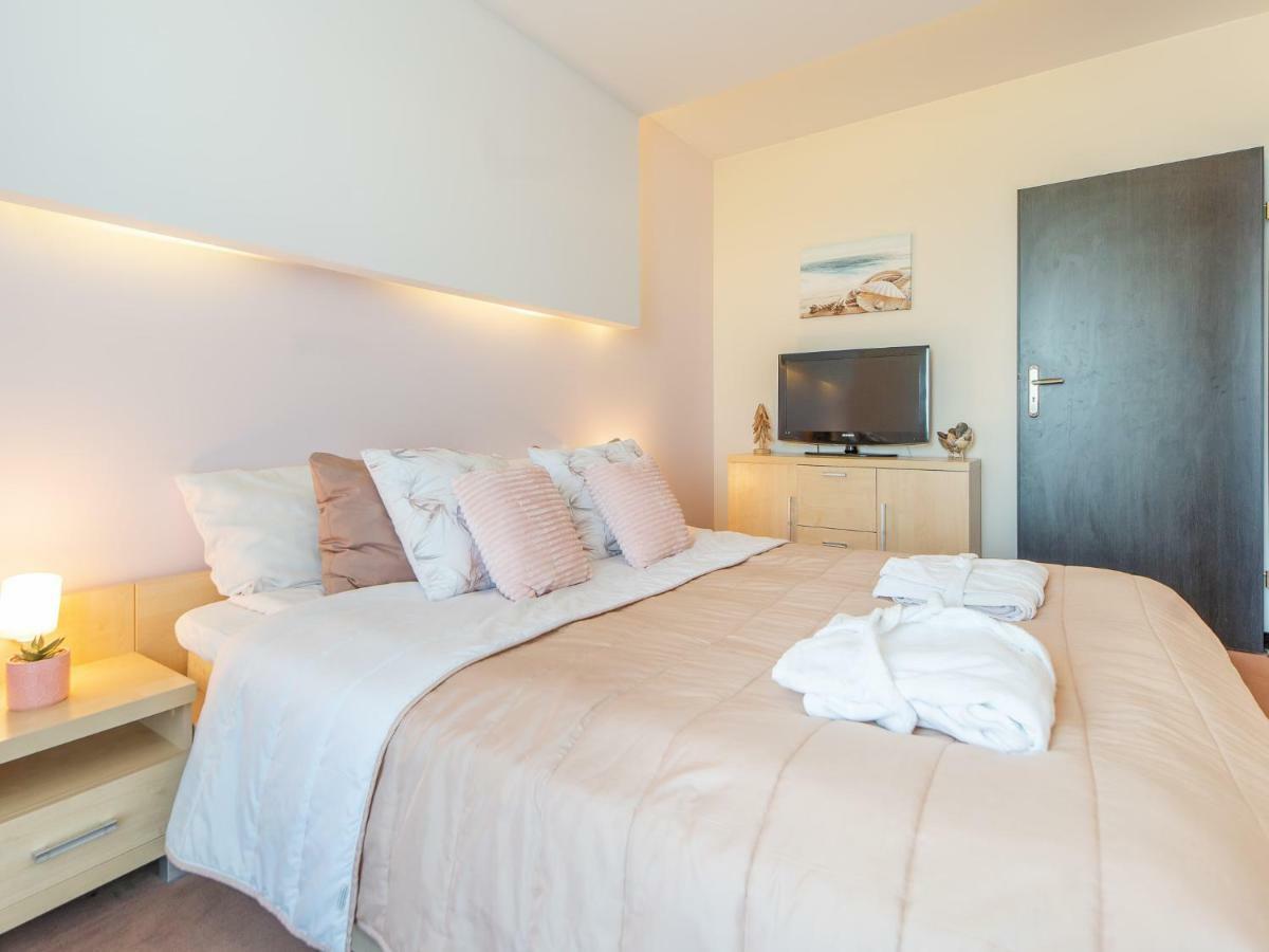 Apartamenty Prywatne W Hotelu Przy Plazy Diva Kolobrzeg Dış mekan fotoğraf